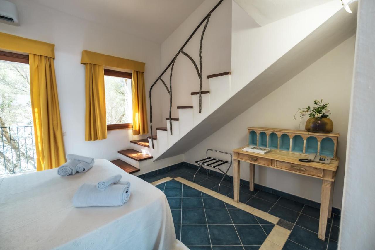 La Suera San Pantaleo Hotel Kamer foto