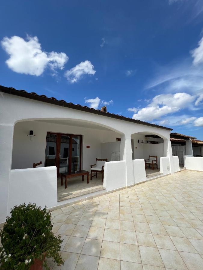 La Suera San Pantaleo Hotel Buitenkant foto