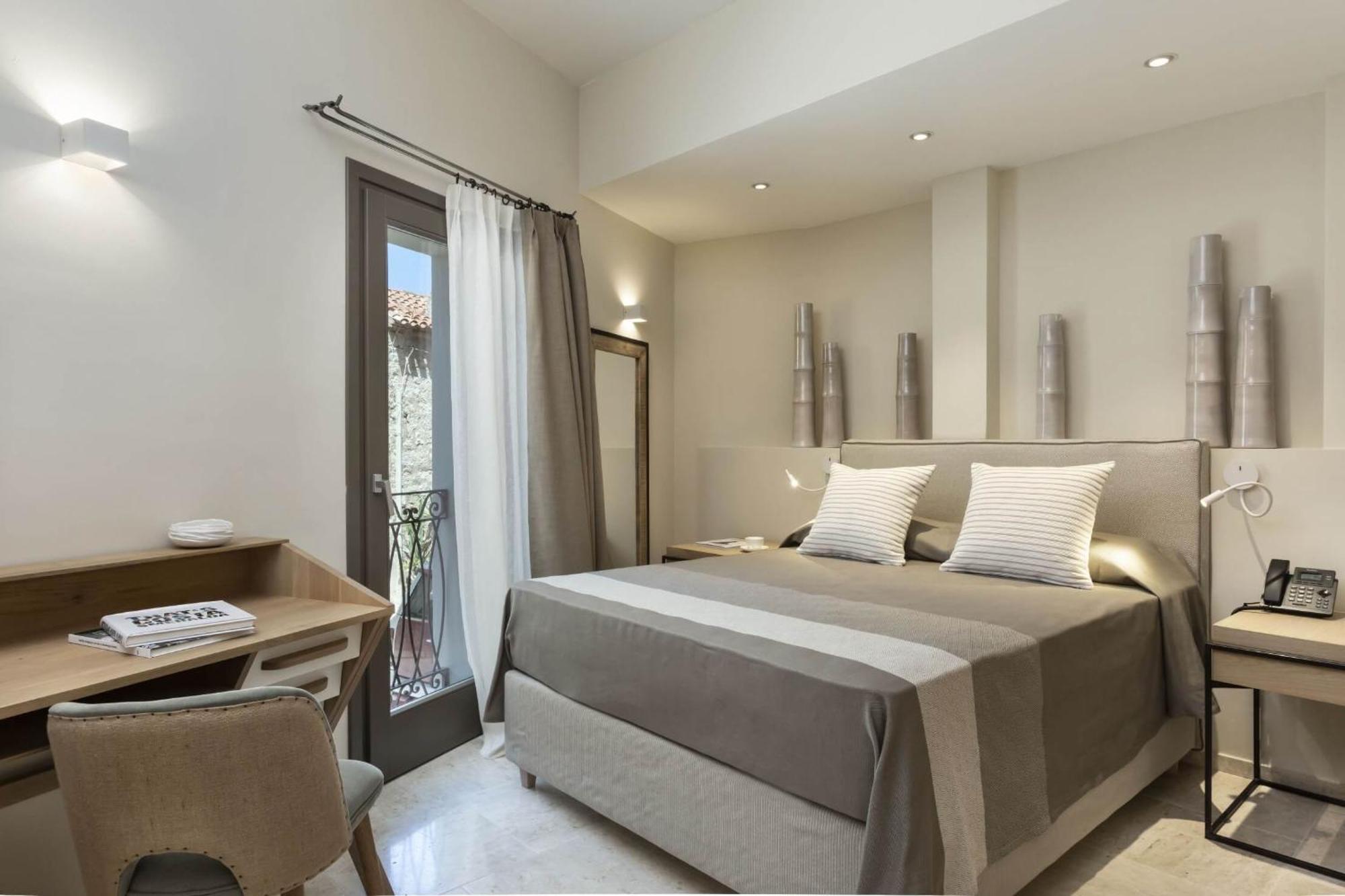 La Suera San Pantaleo Hotel Buitenkant foto