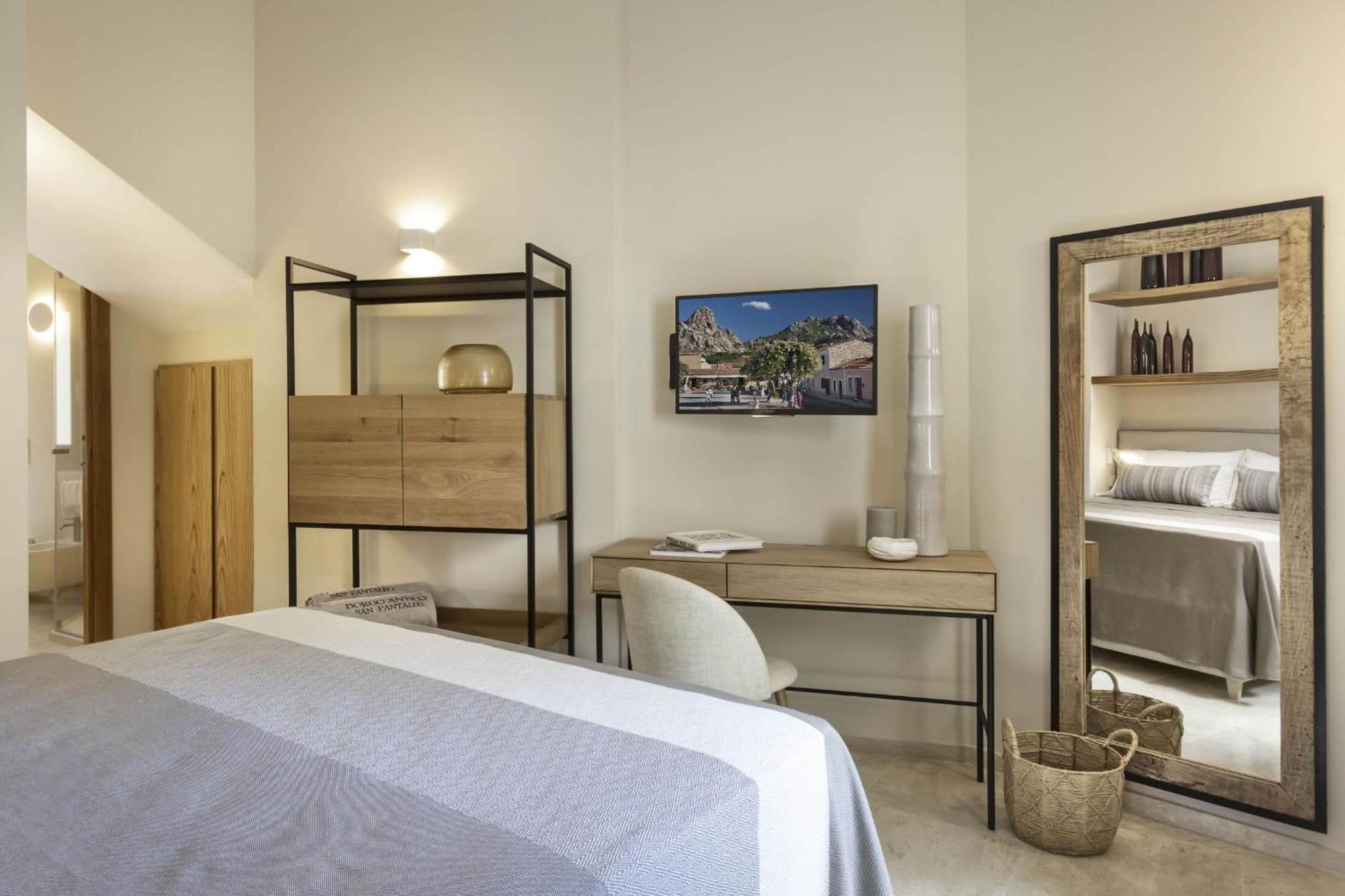 La Suera San Pantaleo Hotel Buitenkant foto