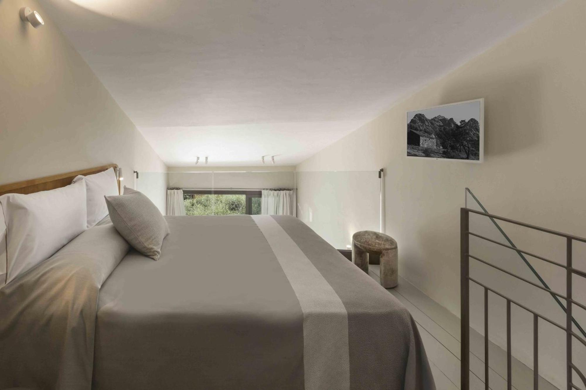 La Suera San Pantaleo Hotel Buitenkant foto