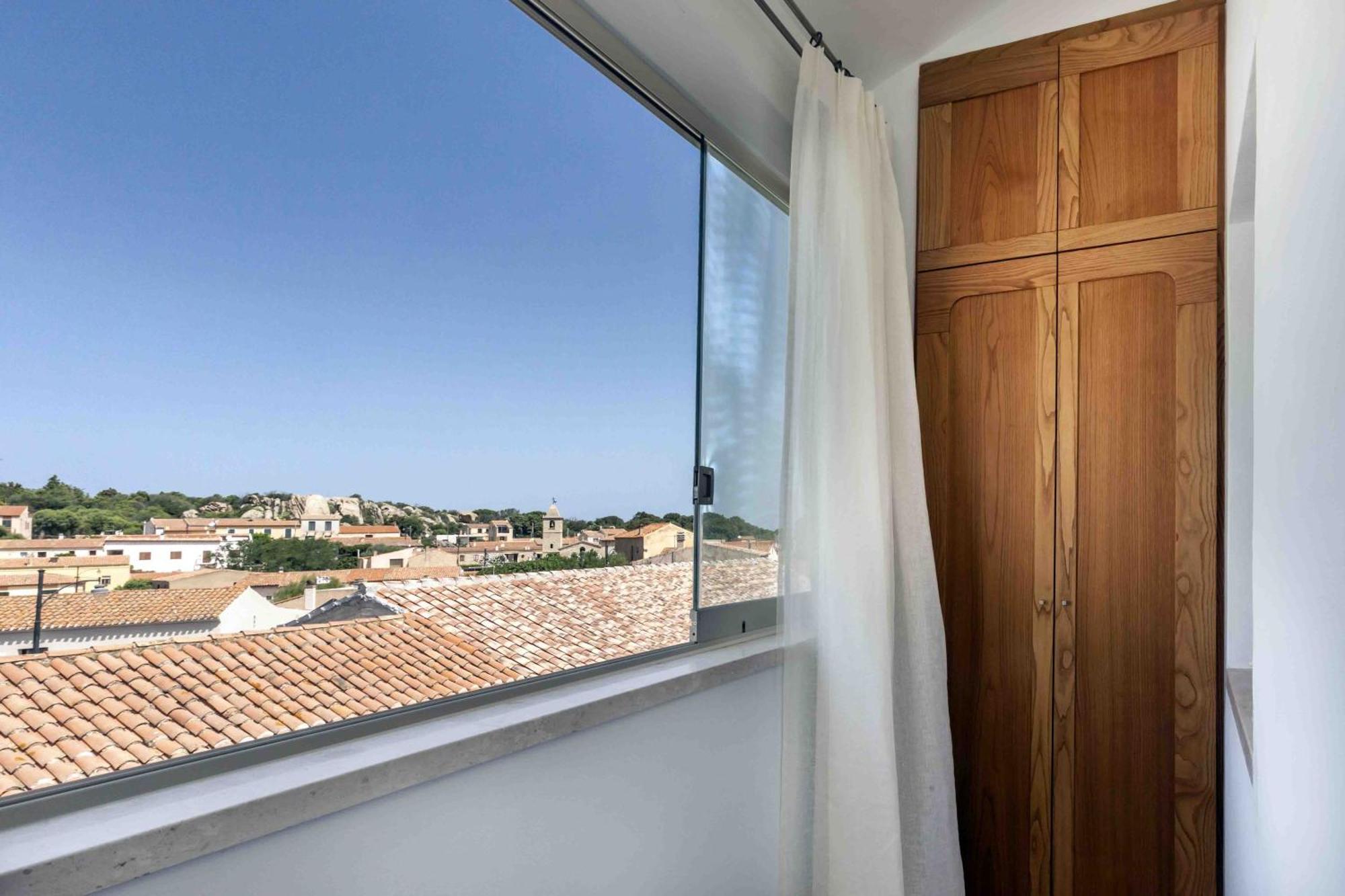 La Suera San Pantaleo Hotel Buitenkant foto